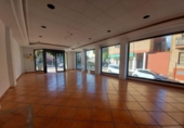 Local comercial
en venda
amb 215m² a El Ejido, Avenida Oasis foto