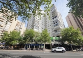 17m² office for sale in Valencia, in the area of Mestalla, Plaza Luis Casanova photo