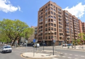 73m² commercial premises for sale in Valencia, in the area of Ciudad Jardín, Calle Emilio Gasco Contell photo