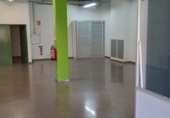 Local comercial Industrial
en lloguer
amb 116m² a Esplugues de Llobregat foto