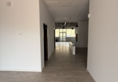 Oficina en alquiler con 270m² en San Roque foto