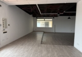 Oficina en alquiler con 270m² en San Roque foto
