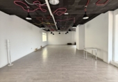 Oficina en alquiler con 270m² en San Roque foto