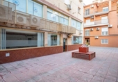 113m² commercial premises for sale in Gabia Grande, Calle de Miguel de Unamuno photo