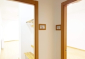 145m² commercial premises for sale in Pamplona, in the area of Citadel, Avenida de la Baja Navarra photo