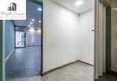 Local comercial en venta con 55m² en Armilla, Calle Málaga foto