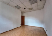 Oficina
en venda
amb 211m² a Madrid, a la zona de Los Ángeles, Calle de la Pícara Molinera foto