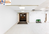 Local comercial en venta con 377m² en Granada, en la zona de Sagrario, Plaza Nueva foto