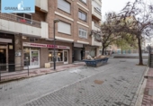 Local comercial en venta con 44m² en Granada, en la zona de San Lázaro, Calle Doctor Muñoz Fernández foto