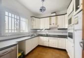 470m² building for sale in Lucena, Calle Sierra Nevada photo