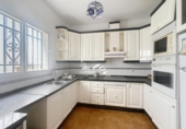 470m² building for sale in Lucena, Calle Sierra Nevada photo