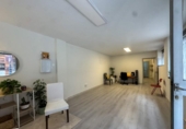 54m² commercial premises for sale in Oviedo, in the area of Ciudad Naranco, Calle Torrecerredo photo