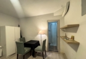 54m² commercial premises for sale in Oviedo, in the area of Ciudad Naranco, Calle Torrecerredo photo