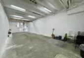 Local comercial
en venda
amb 160m² a Sant Adrià de Besòs, a la zona de Sant Joan Baptista - districte 2, Plaça de Mossèn Anton foto
