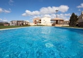 Hotel en venta con 1815m² en Benissanet, Carrer Sant Vicent foto