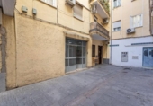 189m² locaux commerciaux pour vente à Grenade, dans le quartier de Quartier de la Madeleine, Calle Buensuceso photo