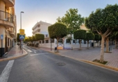 Local comercial en venta con 96m² en El Ejido, Calle Zorrilla foto