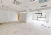 75m² bureau pour vente à Séville, dans le quartier de Triana Ouest photo