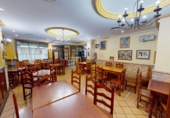 Bar
en lloguer, traspàs
amb 120m² a Sevilla, a la zona de Triana Est foto