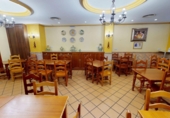 Bar
en lloguer, traspàs
amb 120m² a Sevilla, a la zona de Triana Est foto