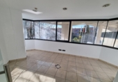 155m² bureau pour vente à Las Rozas de Madrid, Calle POLLENSA, 6 photo