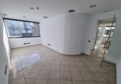 155m² bureau pour vente à Las Rozas de Madrid, Calle POLLENSA, 6 photo