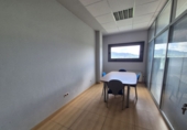69m² bureau pour vente à Soto de Llanera photo