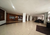 Oficinas en venta con 108m² en Madrid, en la zona de Costillares, Calle del Condado de Treviño foto