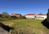336m² building for sale in Outes, photo
