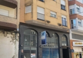 Local comercial en venta con 250m² en Tabernes de Valldigna, Camino del Clot foto