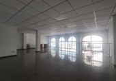 Local comercial en venta con 250m² en Tabernes de Valldigna, Camino del Clot foto