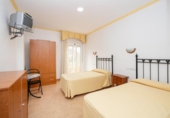 317m² hôtel pour vente à Alamedilla, Calle Cerrillo photo