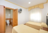 317m² hôtel pour vente à Alamedilla, Calle Cerrillo photo