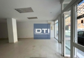 835m² commercial premises for sale in Coria del Río, avenida primero de mayo, 41100 photo