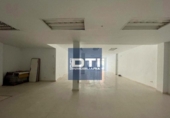 835m² commercial premises for sale in Coria del Río, avenida primero de mayo, 41100 photo