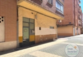 Local comercial en venta con 15m² en Valladolid, en la zona de Vadillos, Calle Isaac Quintero foto