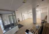 77m² commercial premises for rent in Jaén photo