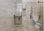 Local comercial
en lloguer
amb 99m² a Pamplona, a la zona de Ciutadella foto