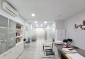 56m² bureau pour location à Malaga, dans le quartier de La Malagueta photo