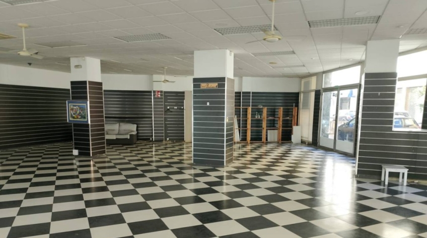 Local comercial