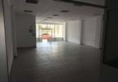 Local comercial en venta con 60m² en Oliva foto