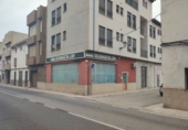 Local comercial en venta con 60m² en Bellreguart foto