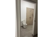 60m² locaux commerciaux pour location à Alquería de la Condesa photo