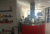 Local comercial en venta con 60m² en Oliva foto