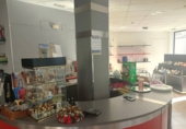 Local comercial en venta con 60m² en Oliva foto