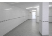 60m² locaux commerciaux pour vente à Piles photo