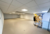 264m² commercial premises industrial for sale in Seville, in the area of Old Airport, Calle Automoción photo