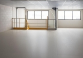 264m² commercial premises industrial for sale in Seville, in the area of Old Airport, Calle Automoción photo