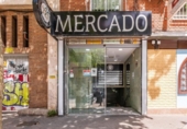 Local comercial en venta con 90m² en Madrid, en la zona de Ciudad Jardín, Calle de Gustavo Fernández Balbuena foto