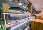 Local comercial en venta con 90m² en Madrid, en la zona de Ciudad Jardín, Calle de Gustavo Fernández Balbuena foto